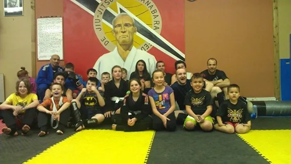 The kids team in 2014, on the yellow mats